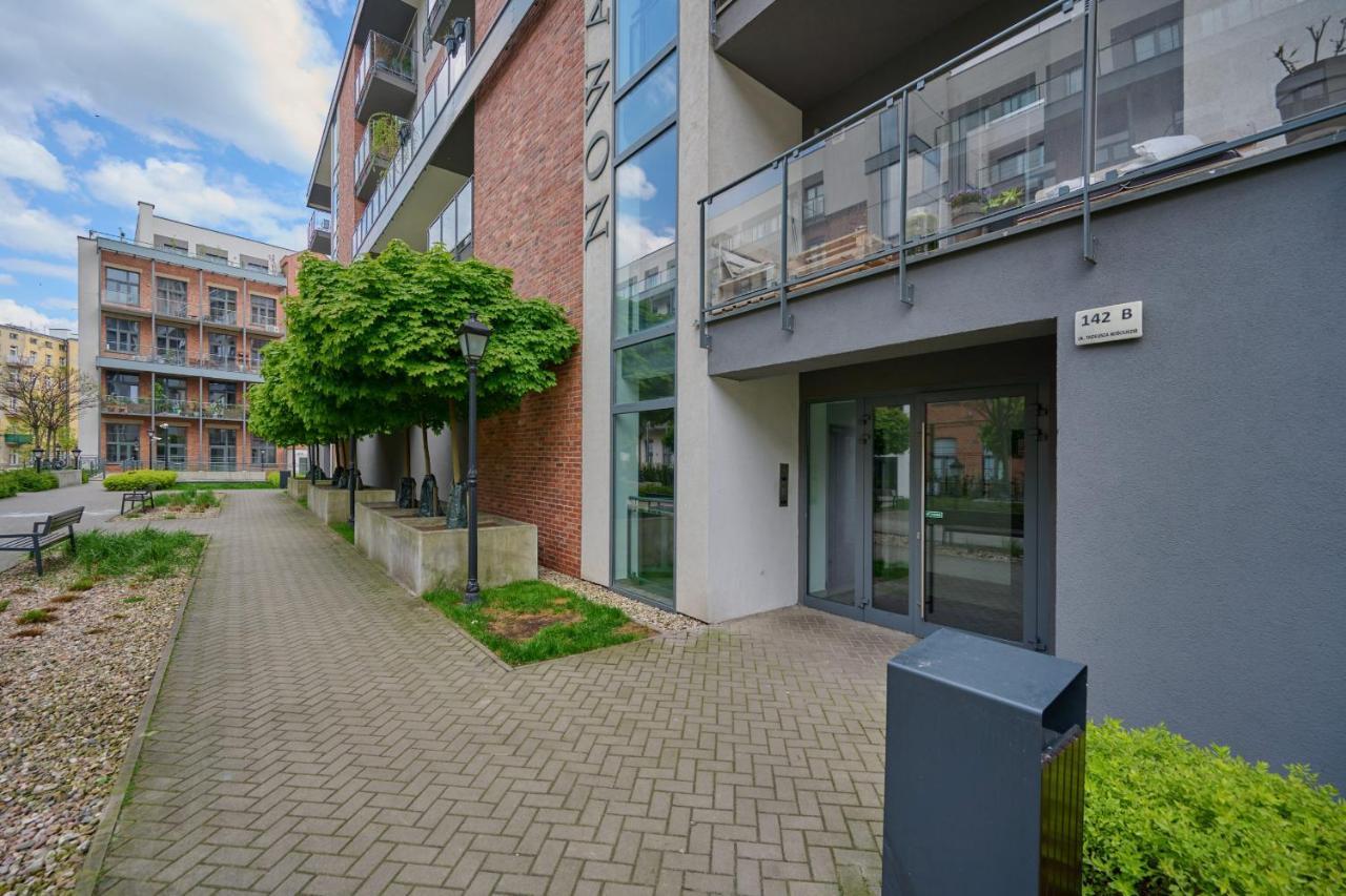 Stylish Kosciuszki Apartaments Near The Market Square With Free Garage Wroclaw By Noclegi Renters Exterior photo